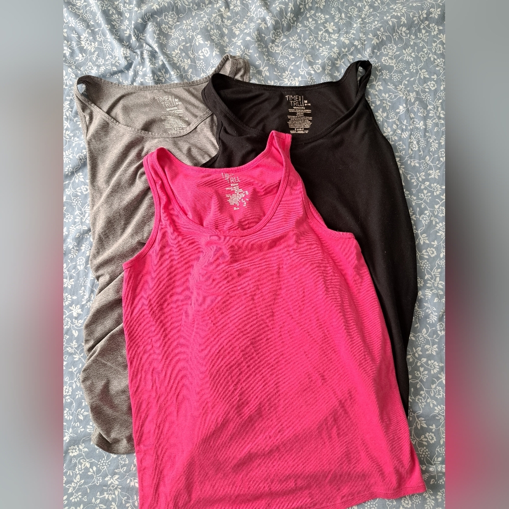 Time and tru maternity tank top lot size medium